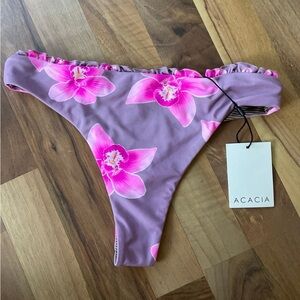 NWT Acacia Gili Bottom